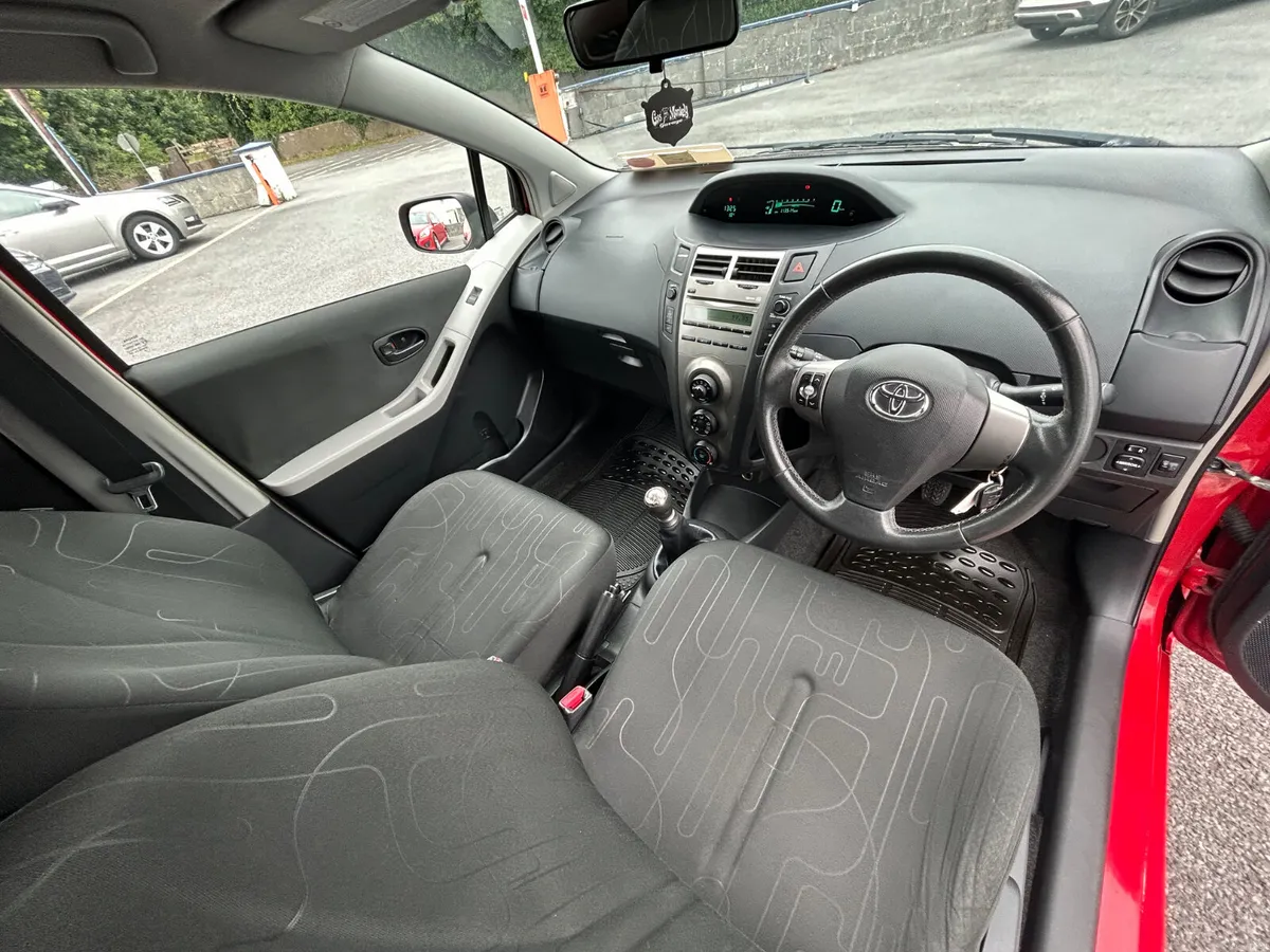 2009 Toyota Yaris 1.0 VVT-i 5Dr Terra - Image 5