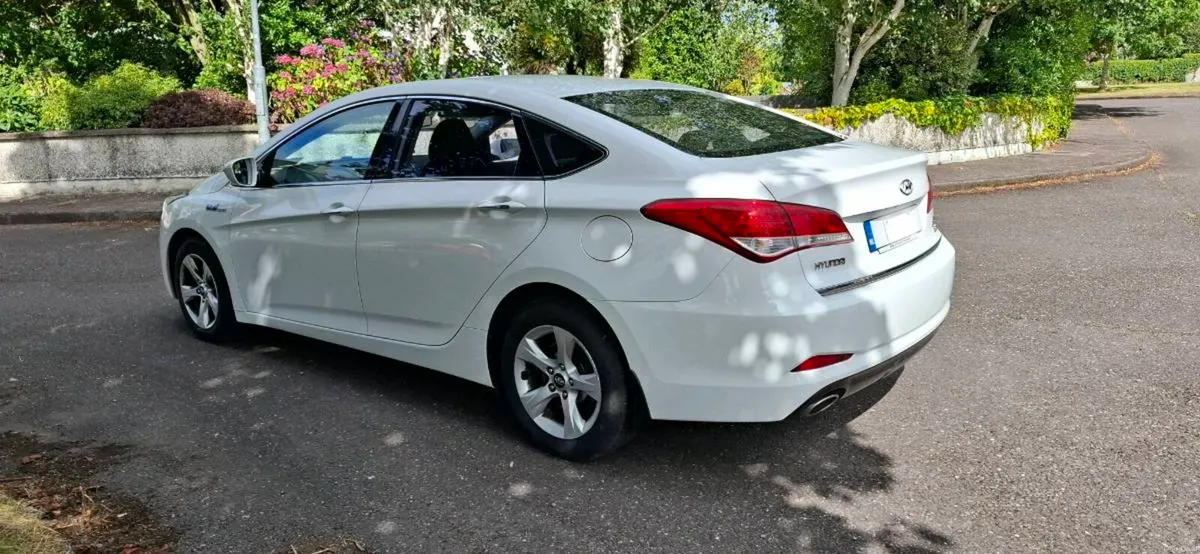 131 Hyundai i40 new NCT 05-27 - Image 2