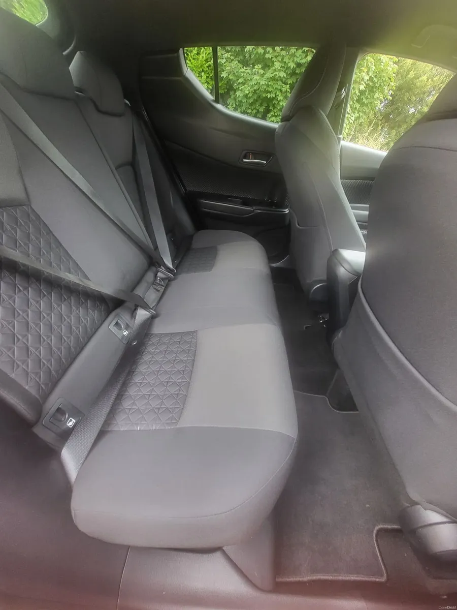 Toyota C-HR 2021 - Image 4
