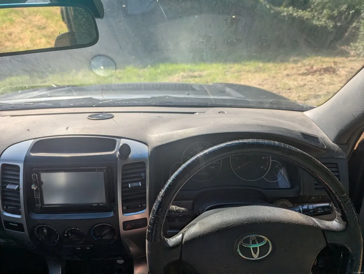 Toyota Land Cruiser 2005 - Image 6