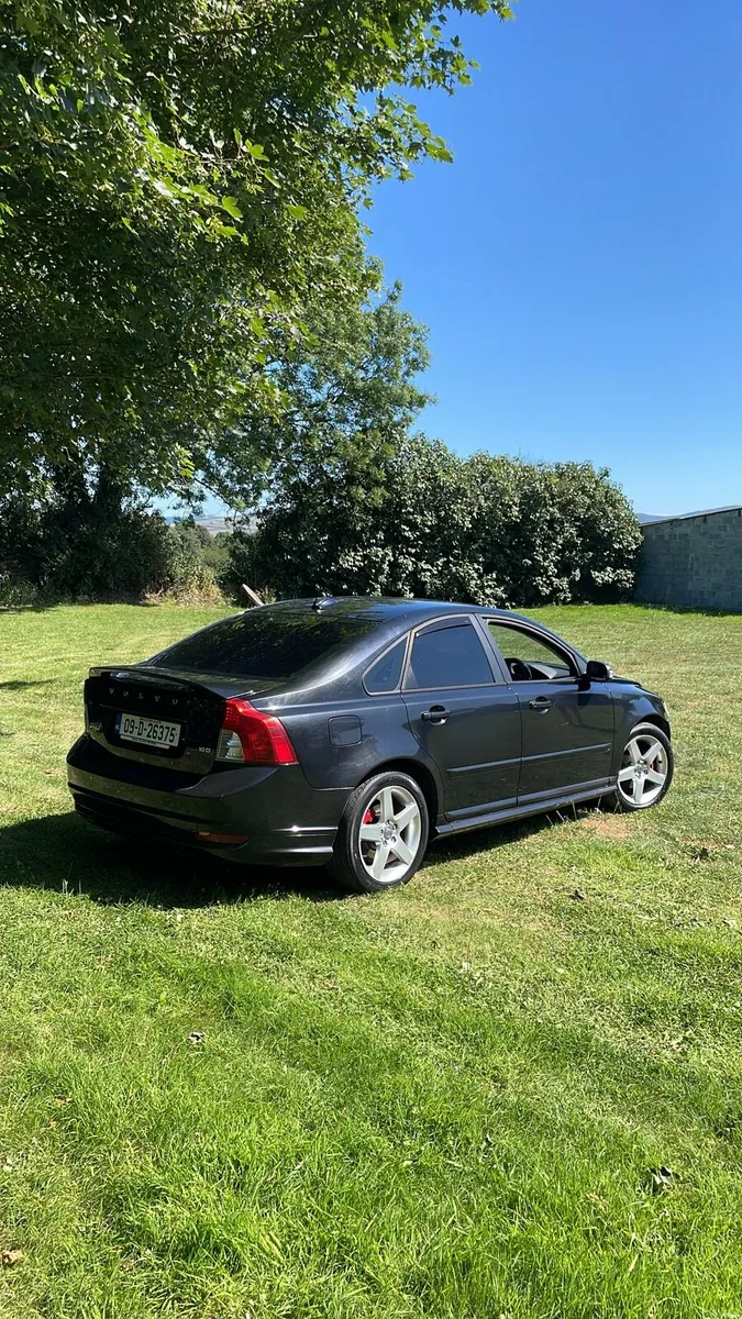 Volvo s40 2010 - Image 1