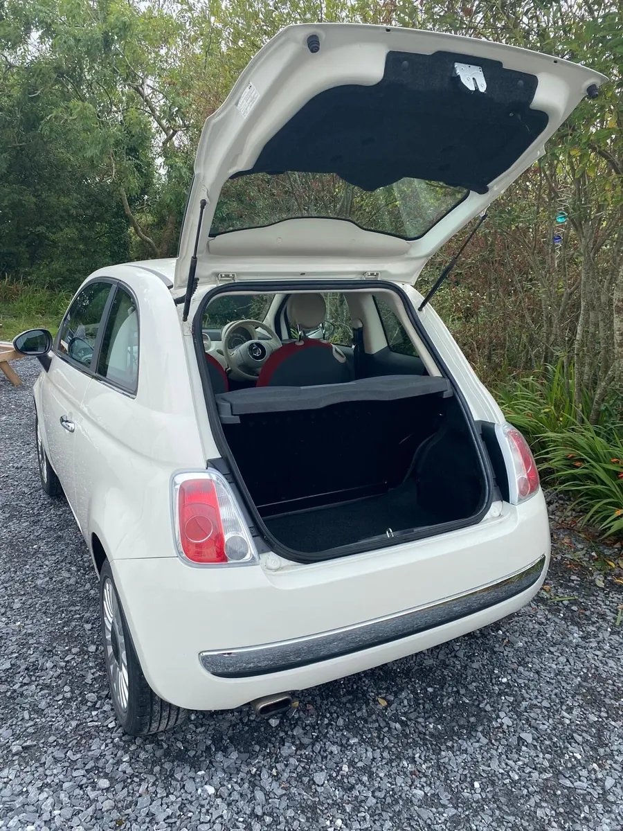 Car - Image 3