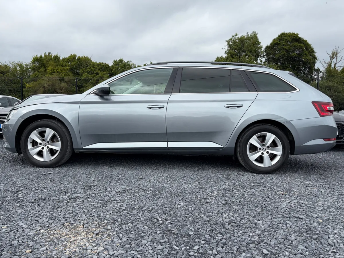 2017 SKODA SUPERB COMBI 1.6 120 BHP LOW KMS - Image 4