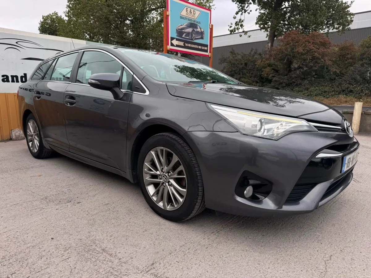 181 Toyota Avensis 1.6D Luna Touring Sports - Image 5