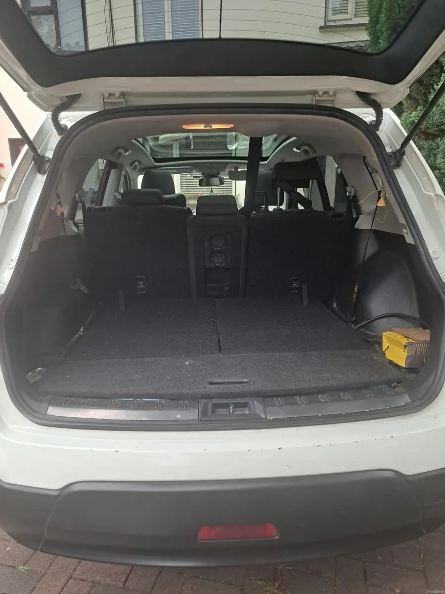 Nissan Qashqai+2 2012 Low Milage - Image 4