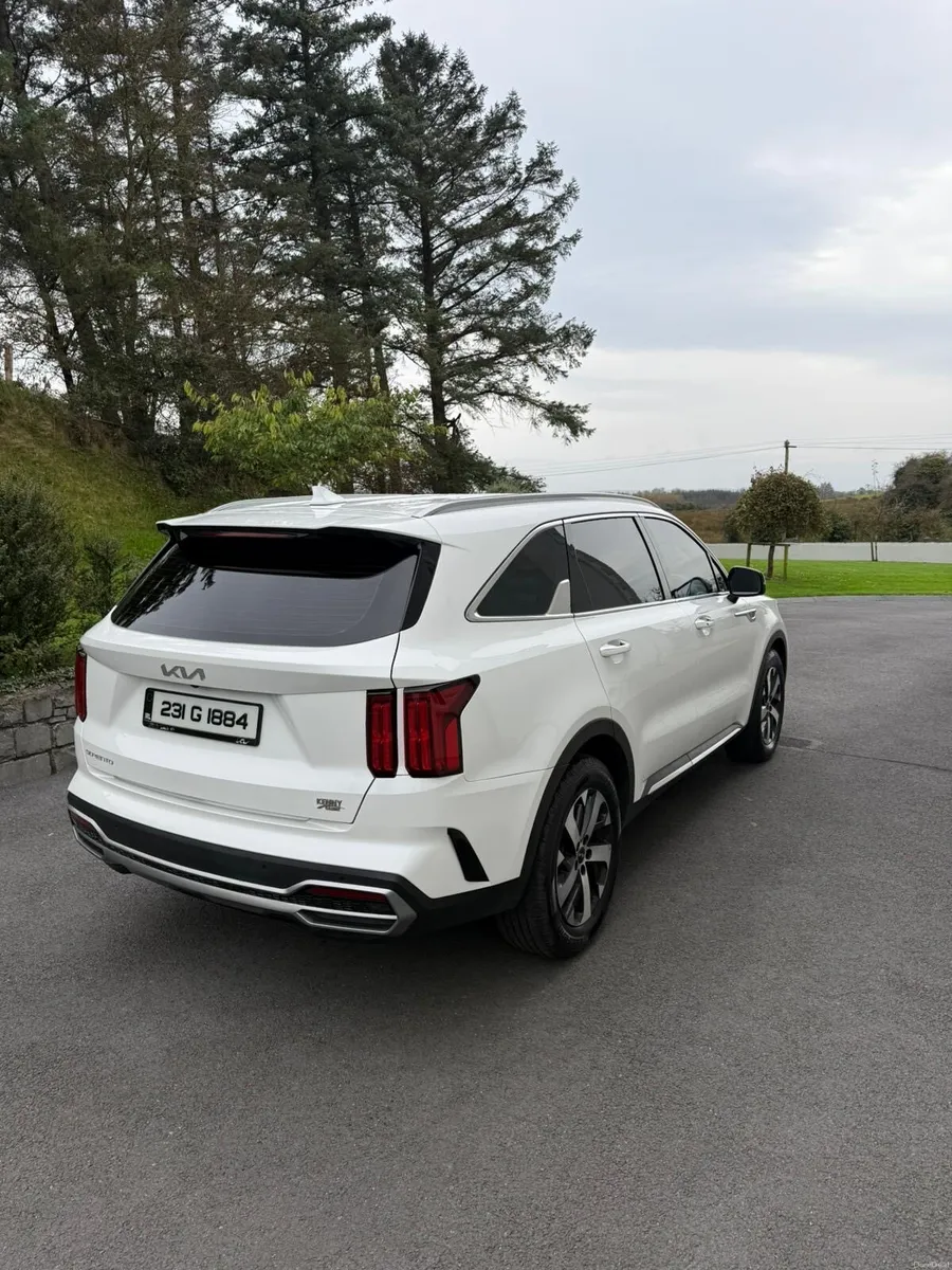 Kia Sorento 2023 - Image 6