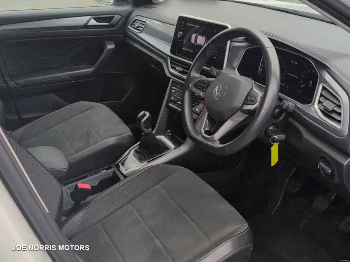 Volkswagen T-Roc STYLE 1.0 TSI MANUAL 6SPEED FWD 1 - Image 6