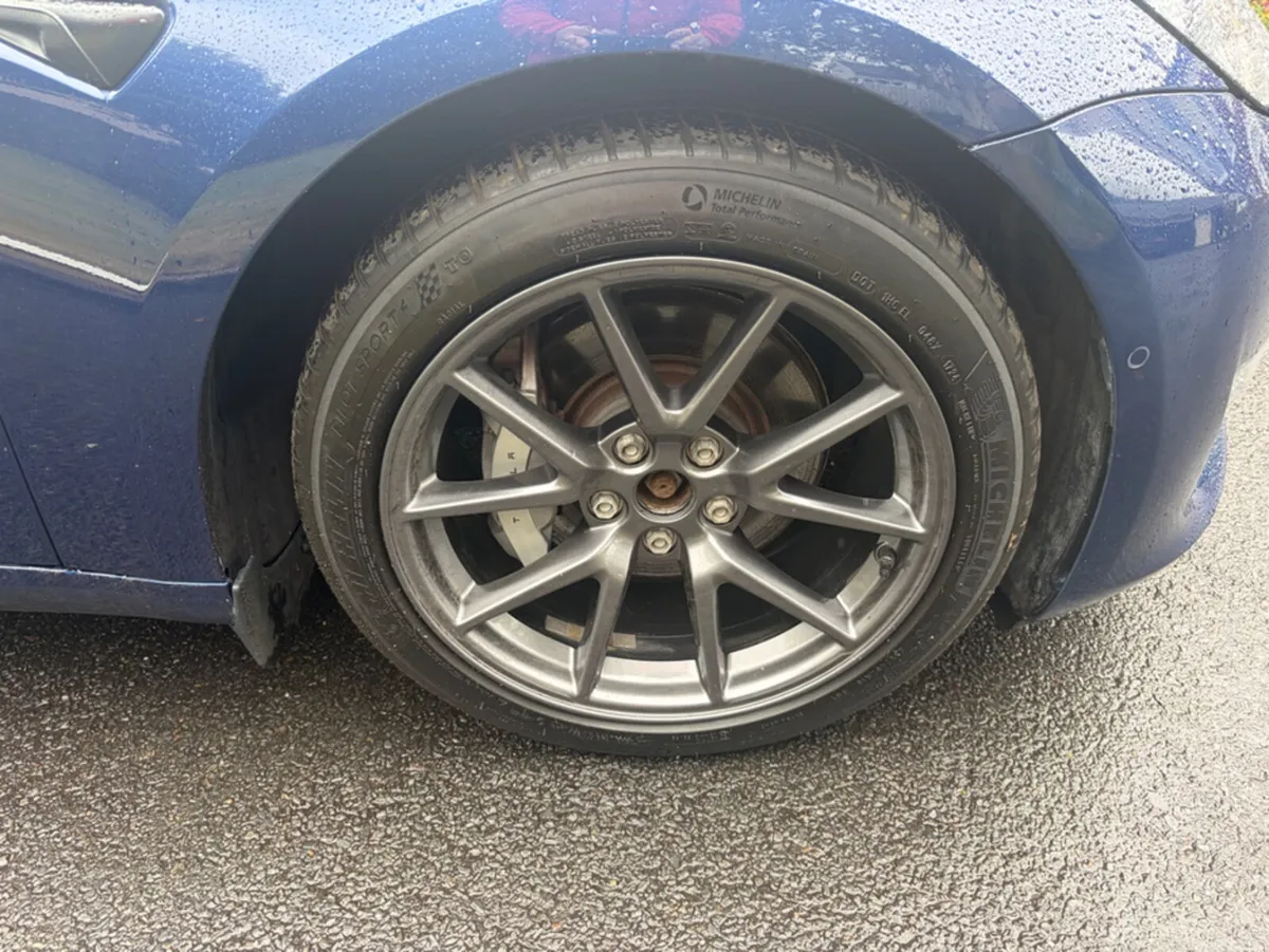 Tesla Model 3 LONG RANGE AWD ALL MODELS - Image 3