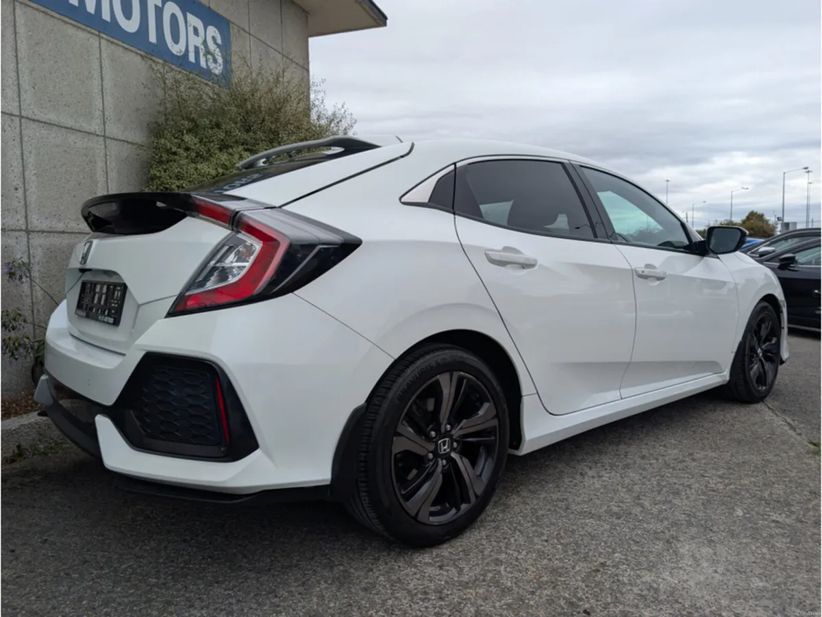 Honda Civic AUTOMATIC 1.0 PETROL //LOW MILES//REVE - Image 6