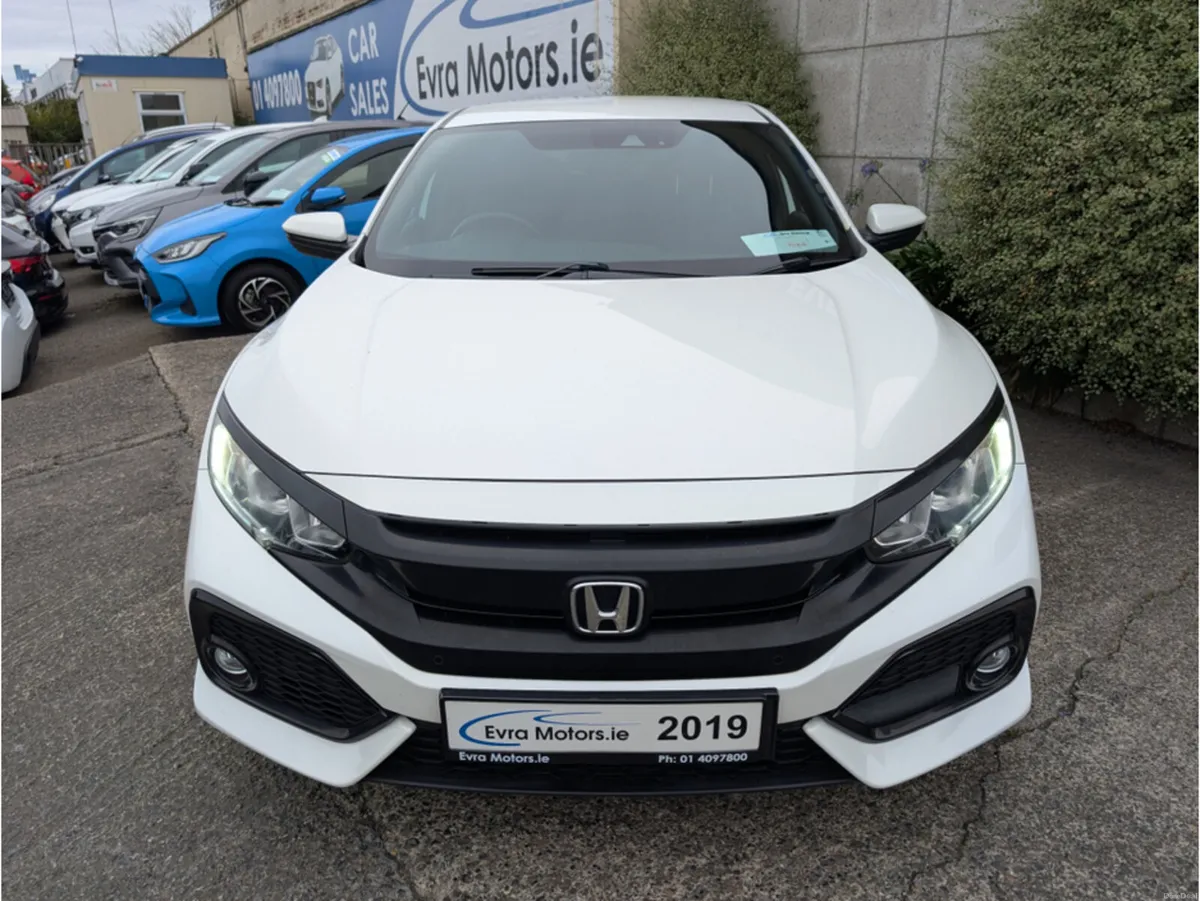 Honda Civic AUTOMATIC 1.0 PETROL //LOW MILES//REVE - Image 2