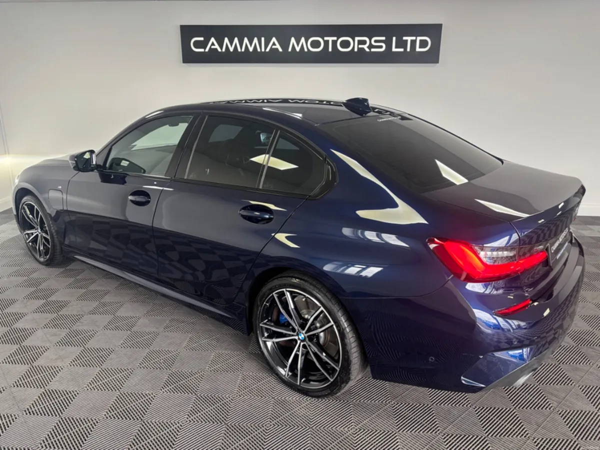 BMW 3-Series BMW 330E PETROL PLUG IN HYBRID M SPOR - Image 4