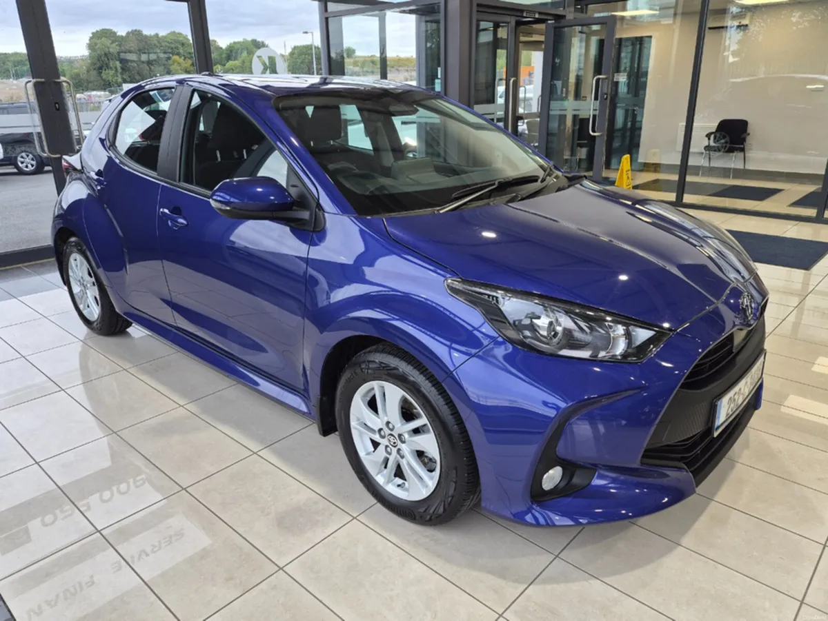 Toyota Yaris HEV LUNA 4DR AUTO - Image 2
