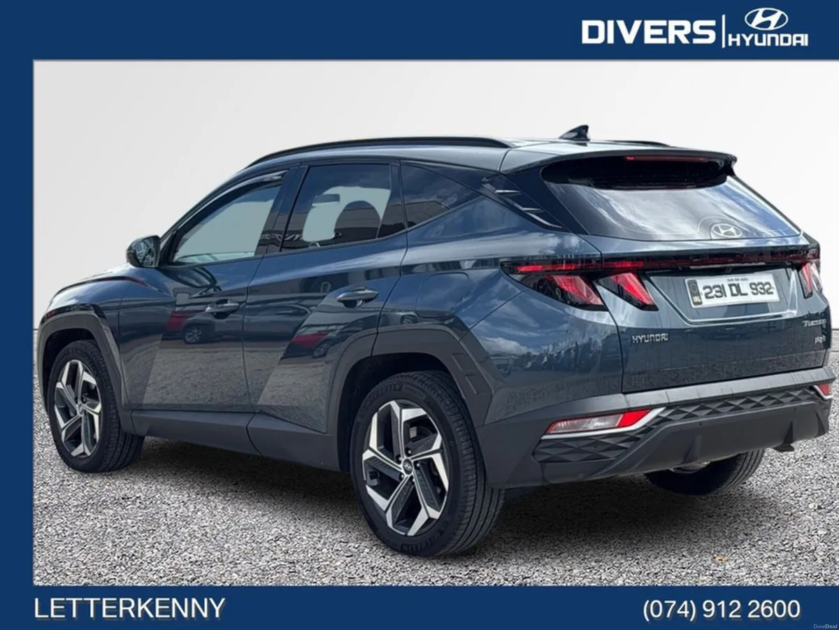 Hyundai Tucson Executive Plug-in Hybrid Automatic - Image 2