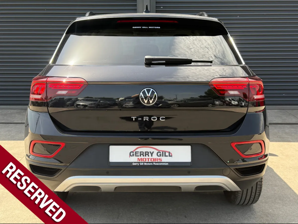 Volkswagen T-Roc LIFE 2.0 TDI MANUAL 6SPEED FWD 11 - Image 5