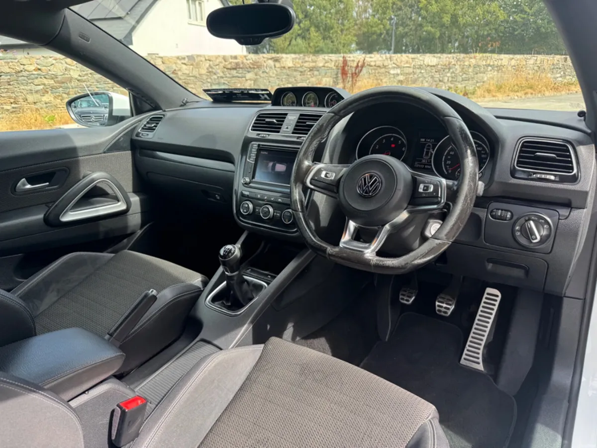 Volkswagen Scirocco SPORT 1.4 TSI MANUAL 6SPEED FW - Image 6