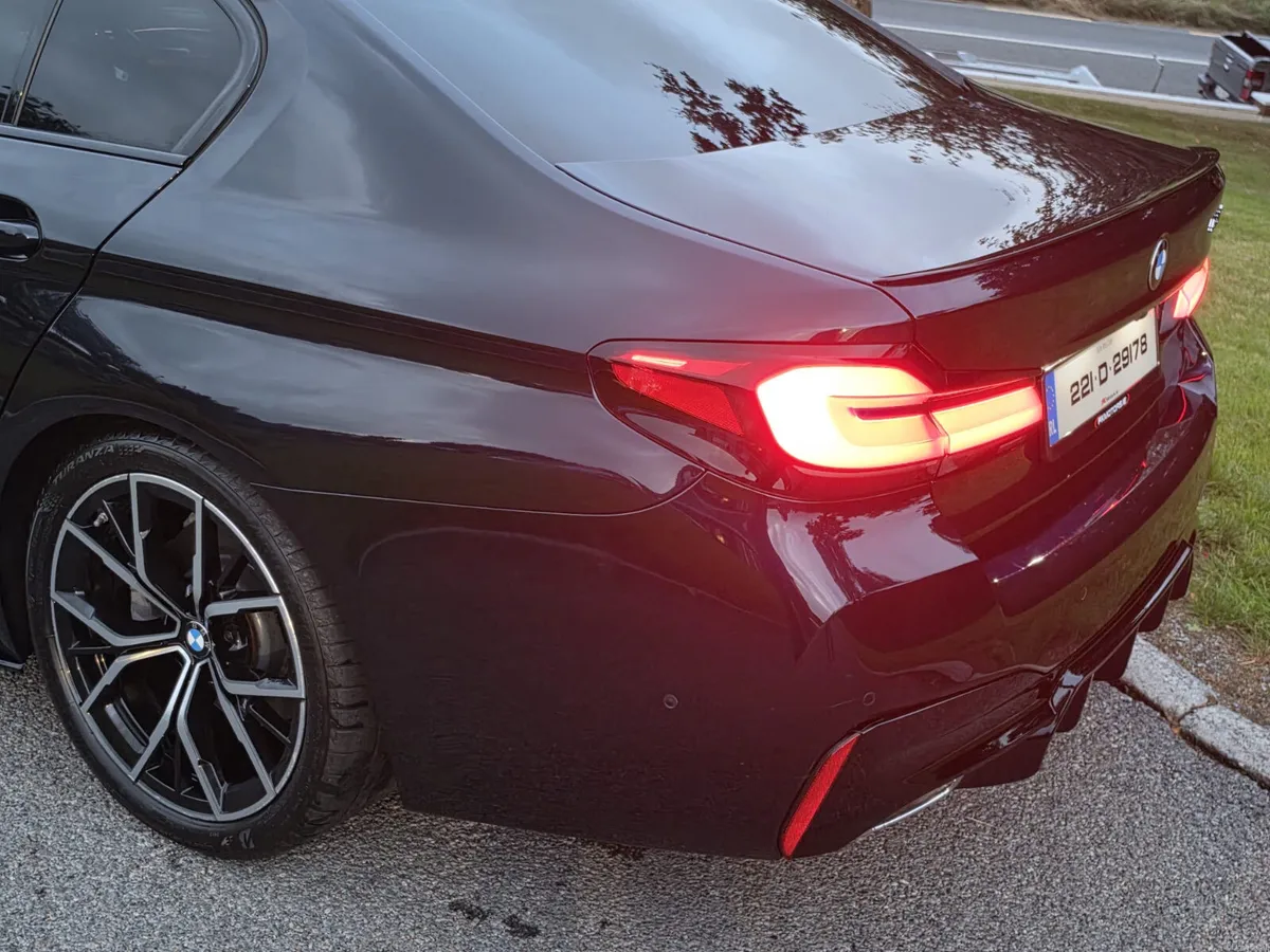 BMW 5-Series 2022 520D msport - Image 6