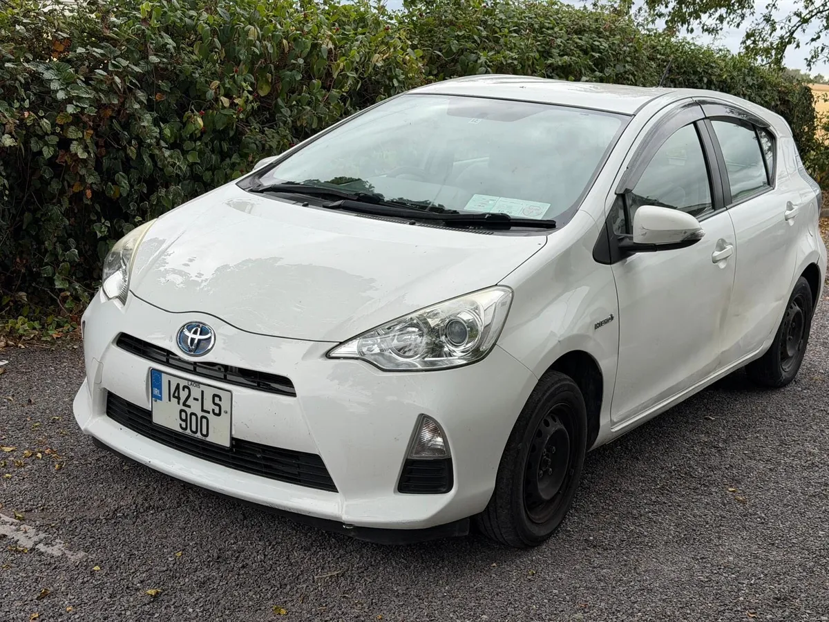 Toyota aqua 2014 fresh NCT  €5499 - Image 2