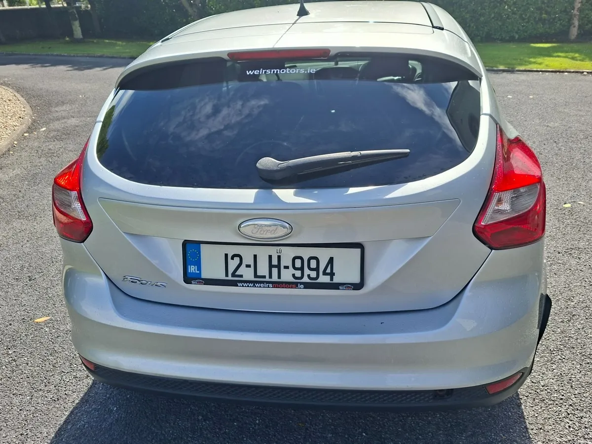 Ford Focus 2012 - Image 2