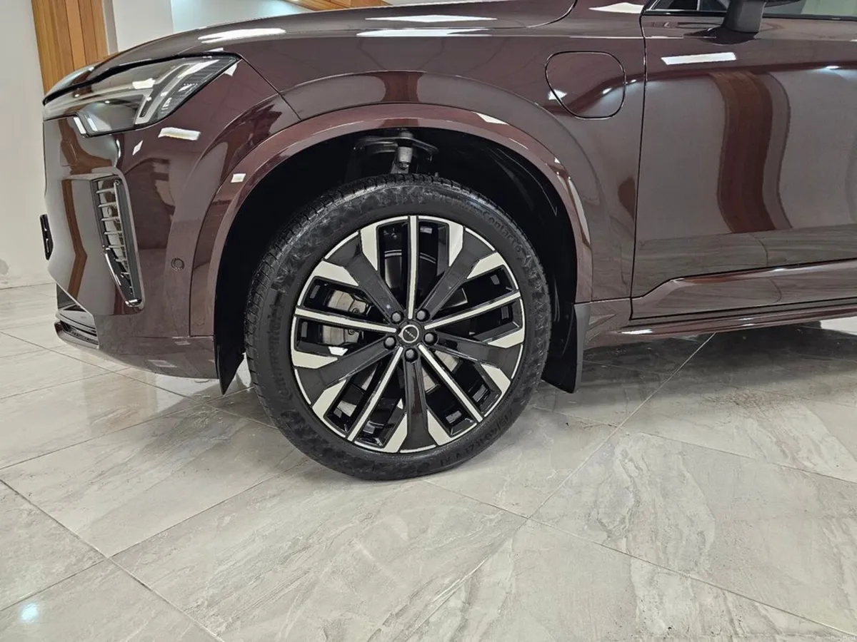 Volvo XC90 T8 ULTRA AWD - Image 3