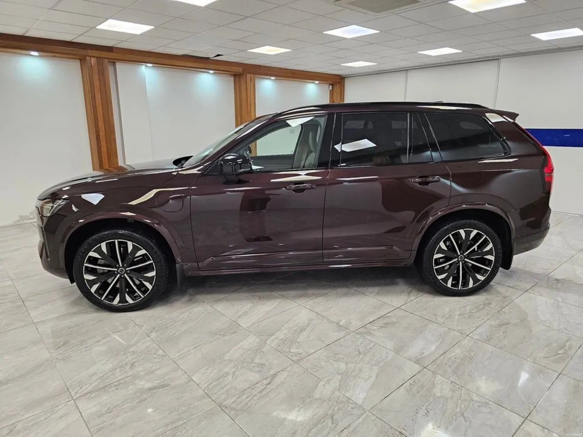 Volvo XC90 T8 ULTRA AWD - Image 4