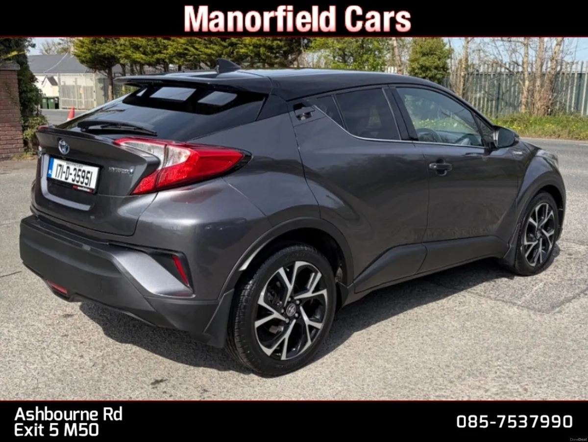 2017 Toyota C-HR Sport 1.8 Petrol Hybrid Auto - Image 4