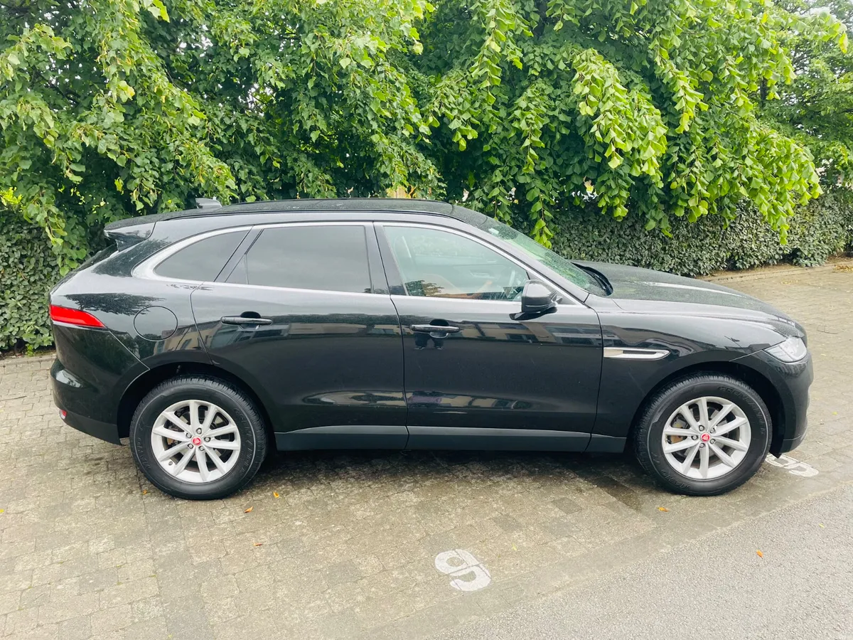 182 JAGUAR F-PACE 2.0D AWD PORTFOLIO AUTOMATIC - Image 5