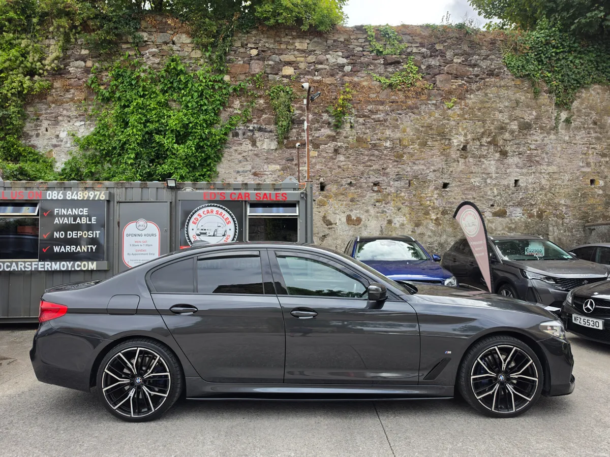 BMW 5-Series 2019 - Image 3