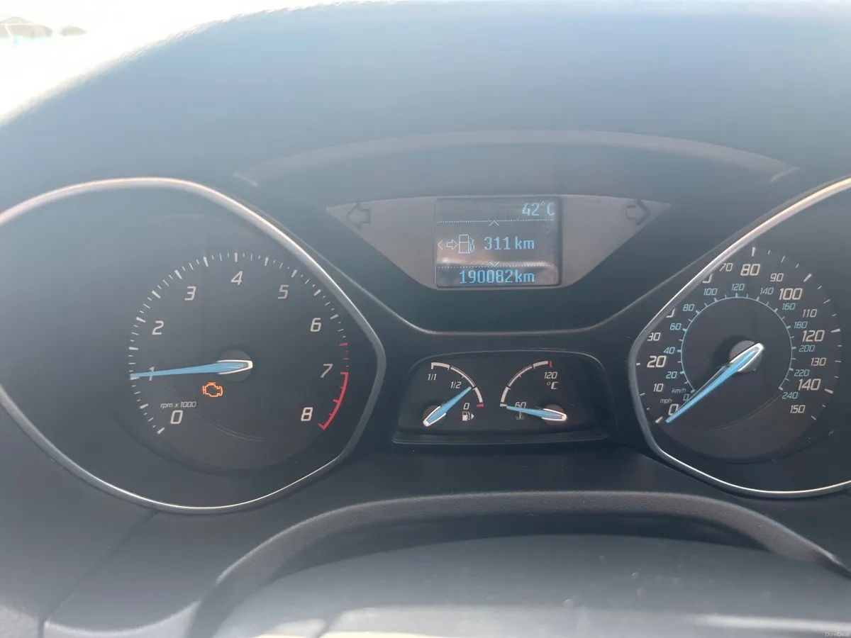 Ford Focus 2012 - Image 2