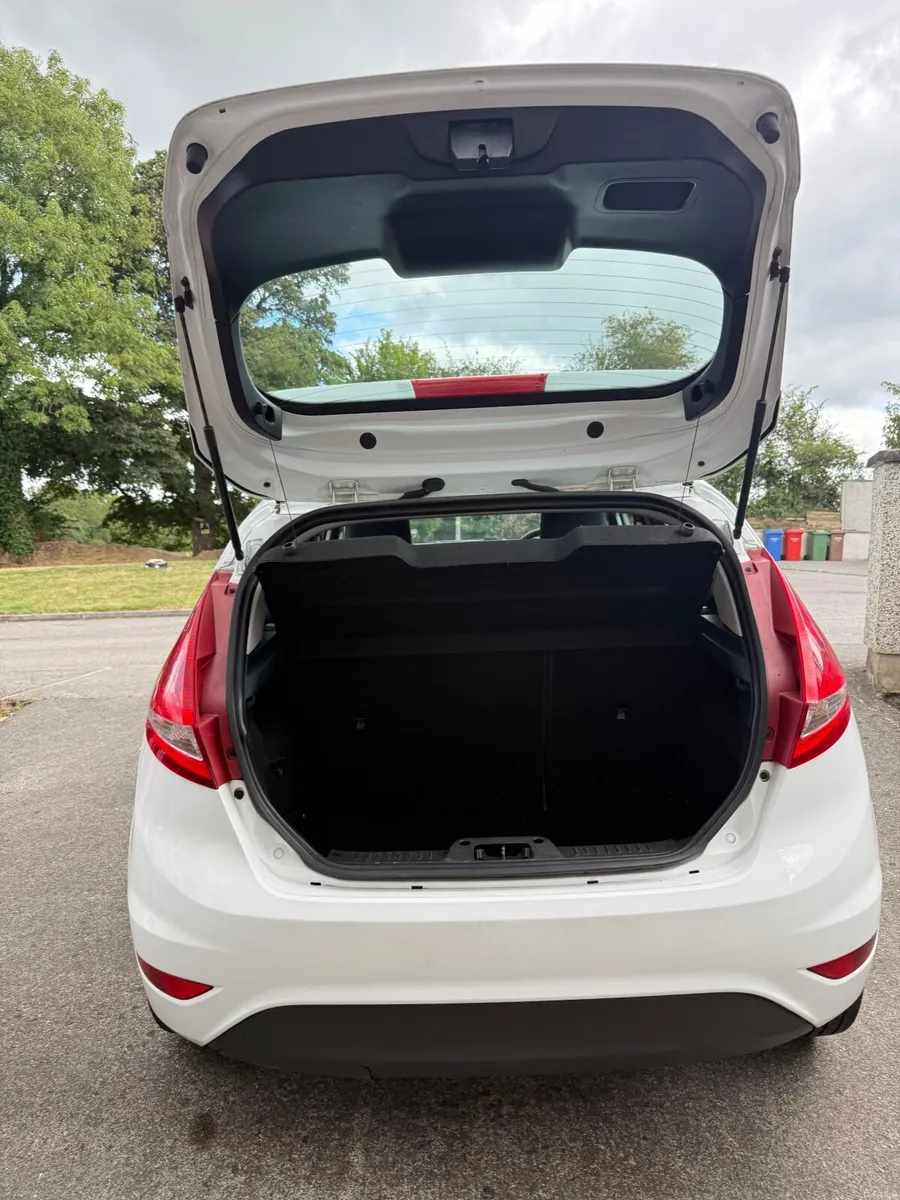 Ford Fiesta 2012 - Image 4