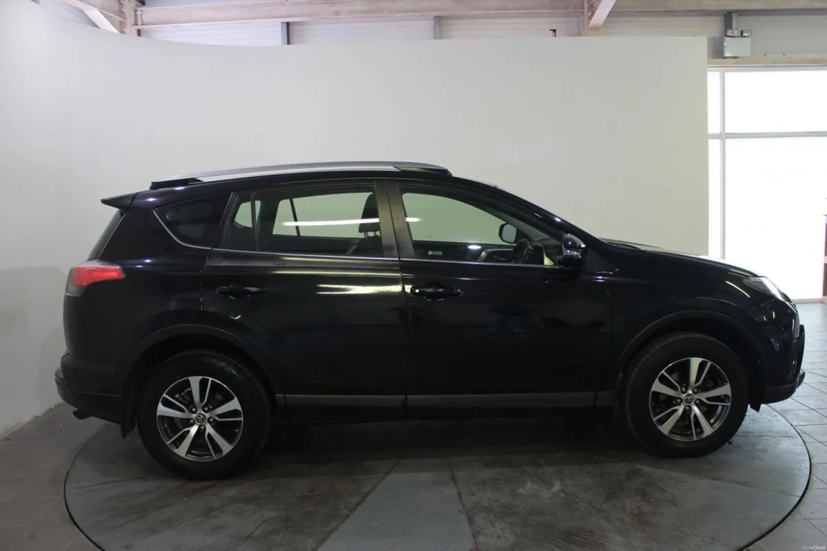 Toyota RAV4 2.0 D-4D (143) 2WD LUNA - TENDER 11 - Image 3