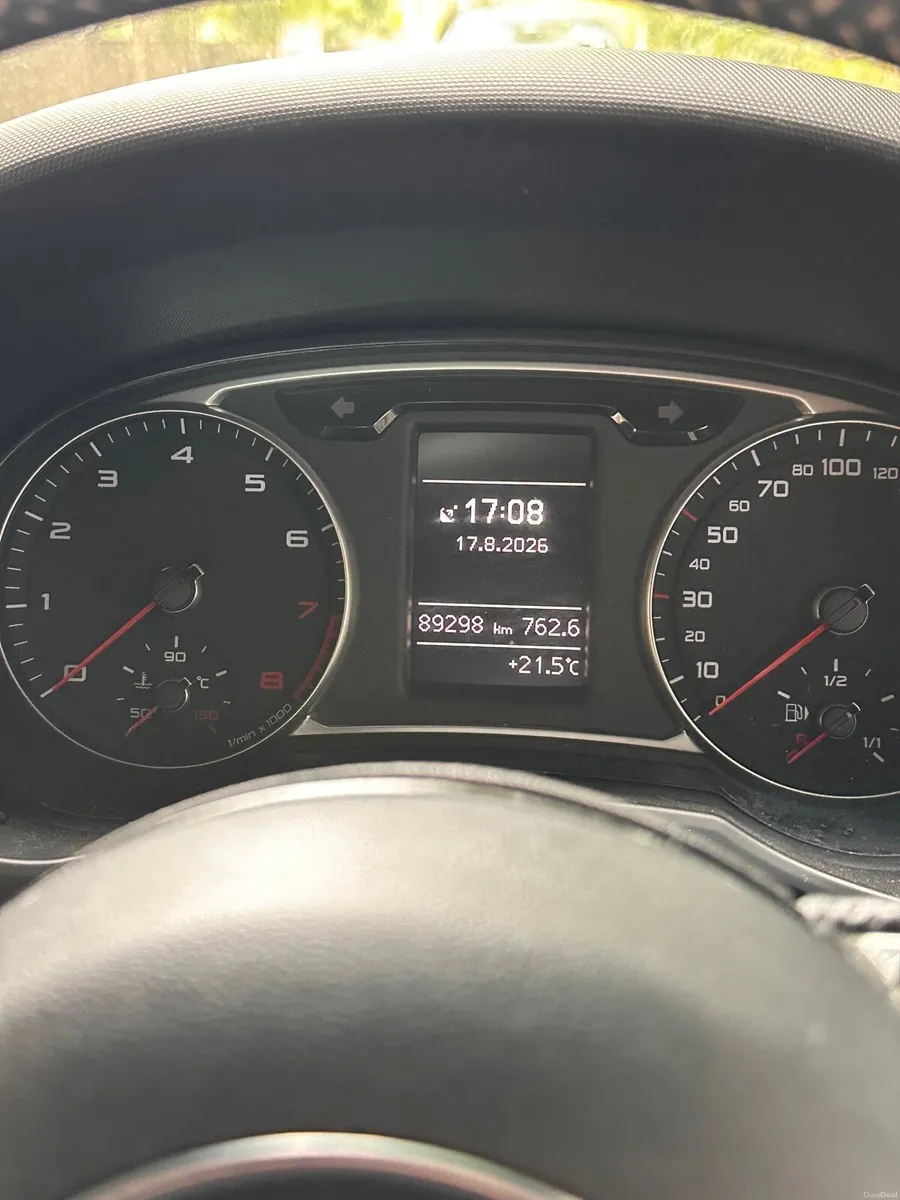 Audi a1 tfsi s-line 2013 high spec AUTOMATIC€10500 - Image 5