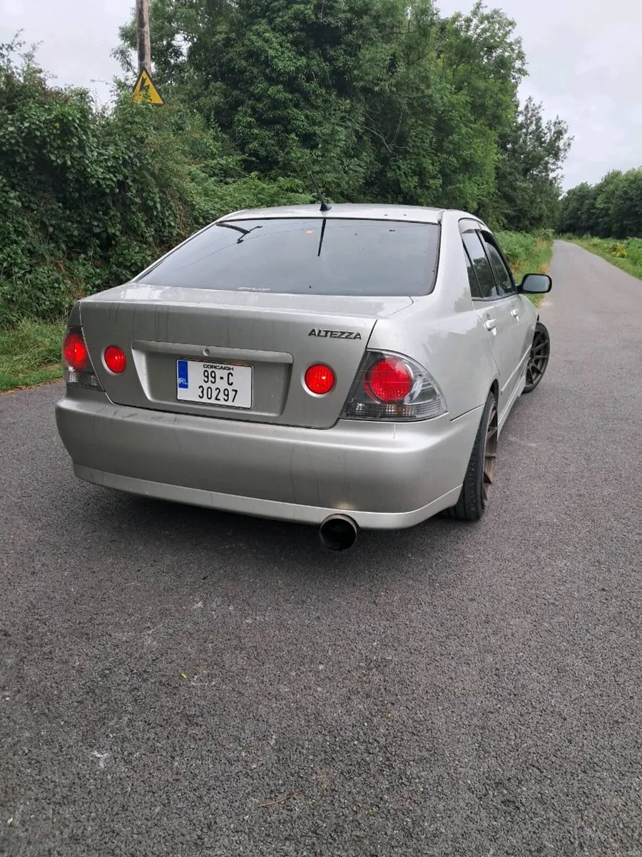 Toyota Altezza RS200 Z edition - Image 2