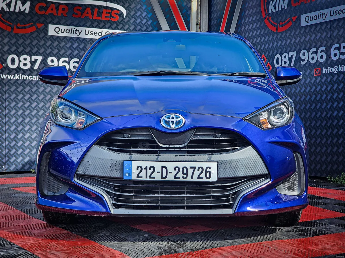 2021 Toyota Yaris Hybrid - Image 5