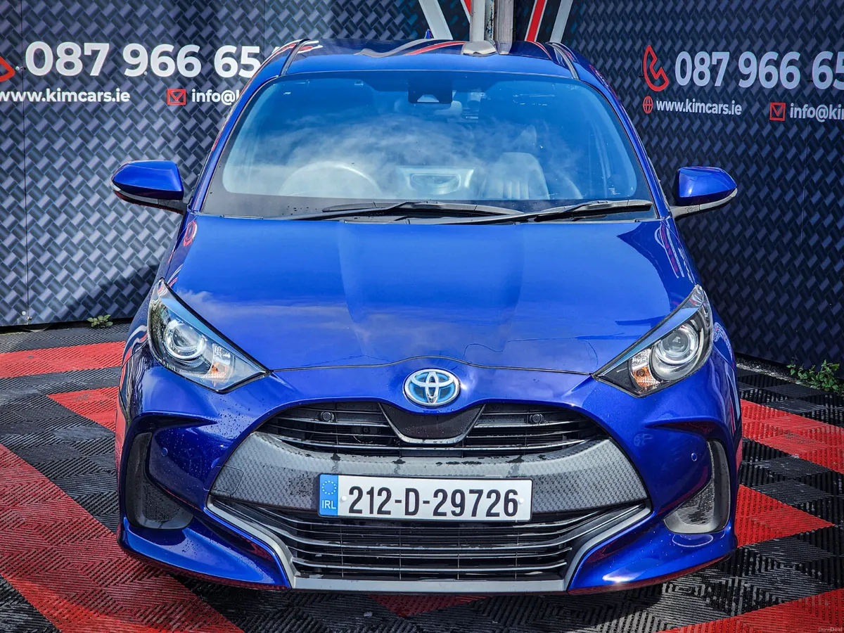 2021 Toyota Yaris Hybrid - Image 6
