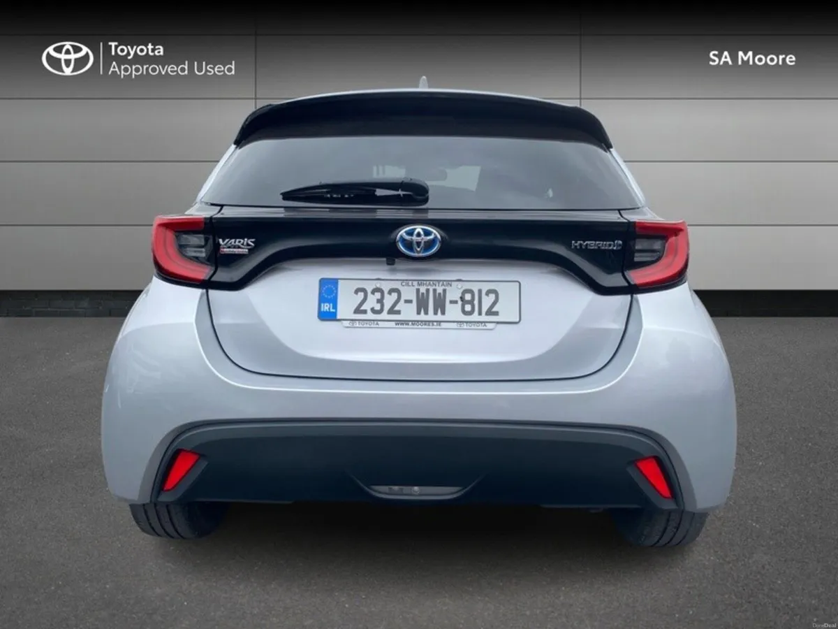Toyota Yaris 1.5 - Image 4