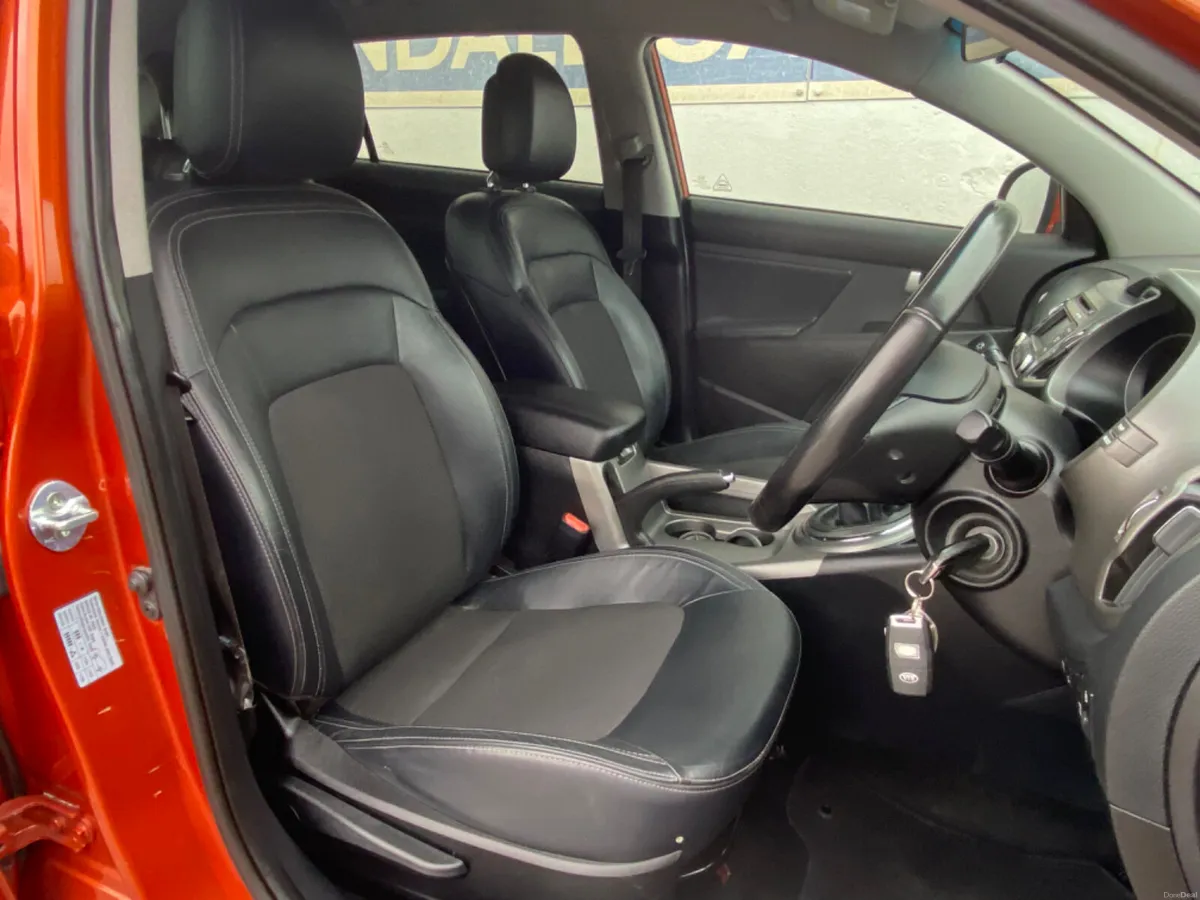 Kia Sportage  high spec leather Nct 5/27 - Image 6