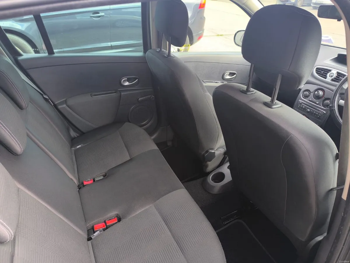 2012 Renault Clio 1.1 Petrol - Image 5