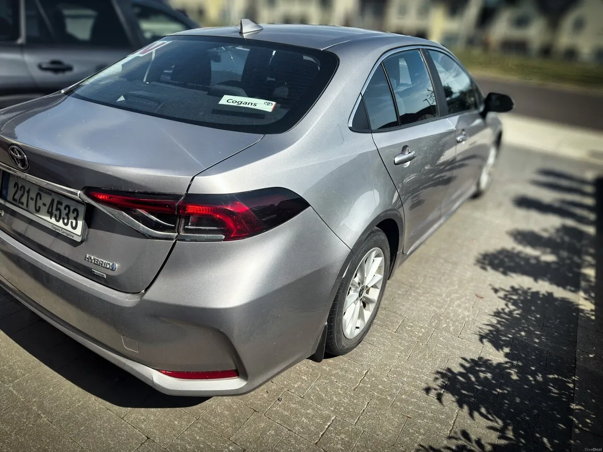 Toyota Corolla Sedan 2022 - Image 3