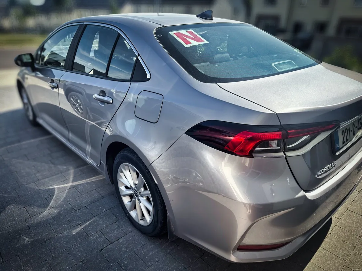 Toyota Corolla Sedan 2022 - Image 5