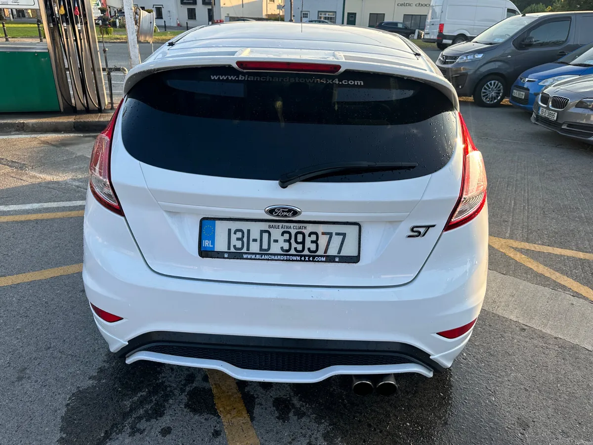 Ford Fiesta 2013 1.6 Ecoboost 182PS ST2 - Image 4