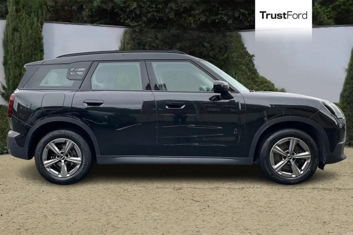 Mini Countryman 1.5 C Classic 5dr Auto - Image 3