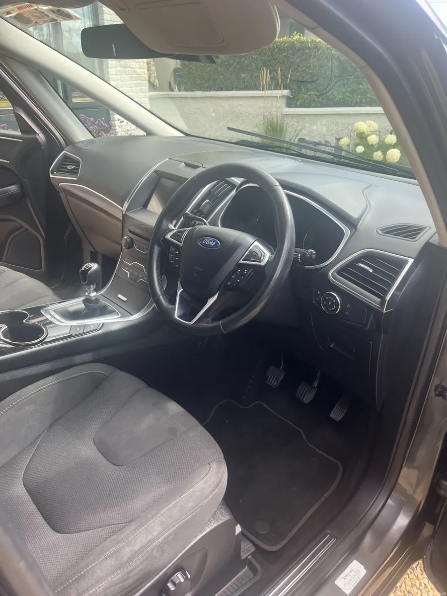 Ford S-Max 2017 - Image 2