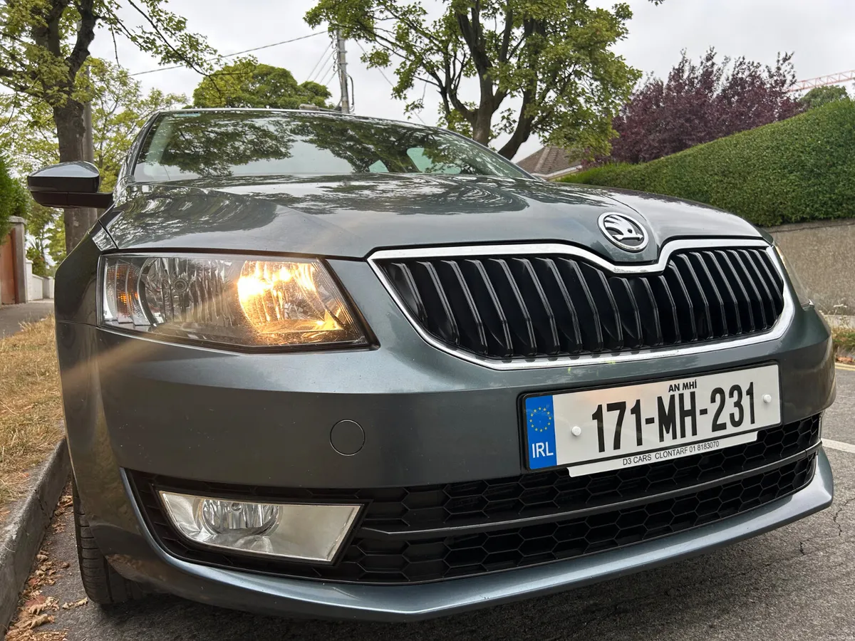 2017 SKODA OCTAVIA STYLE 2.0 TDI SERVICE HISTORY - Image 3