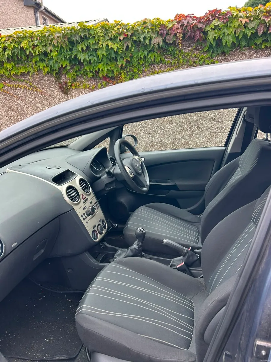 Opal Corsa 1.2 petrol ideal starter car - Image 2