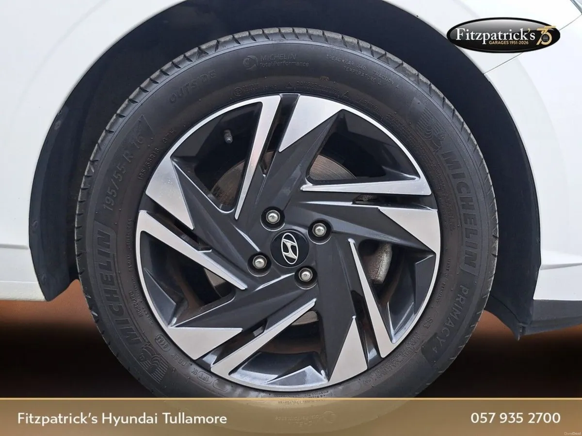 Hyundai i20 Deluxe Plus Automatic 1.0 Petrol. - Image 3