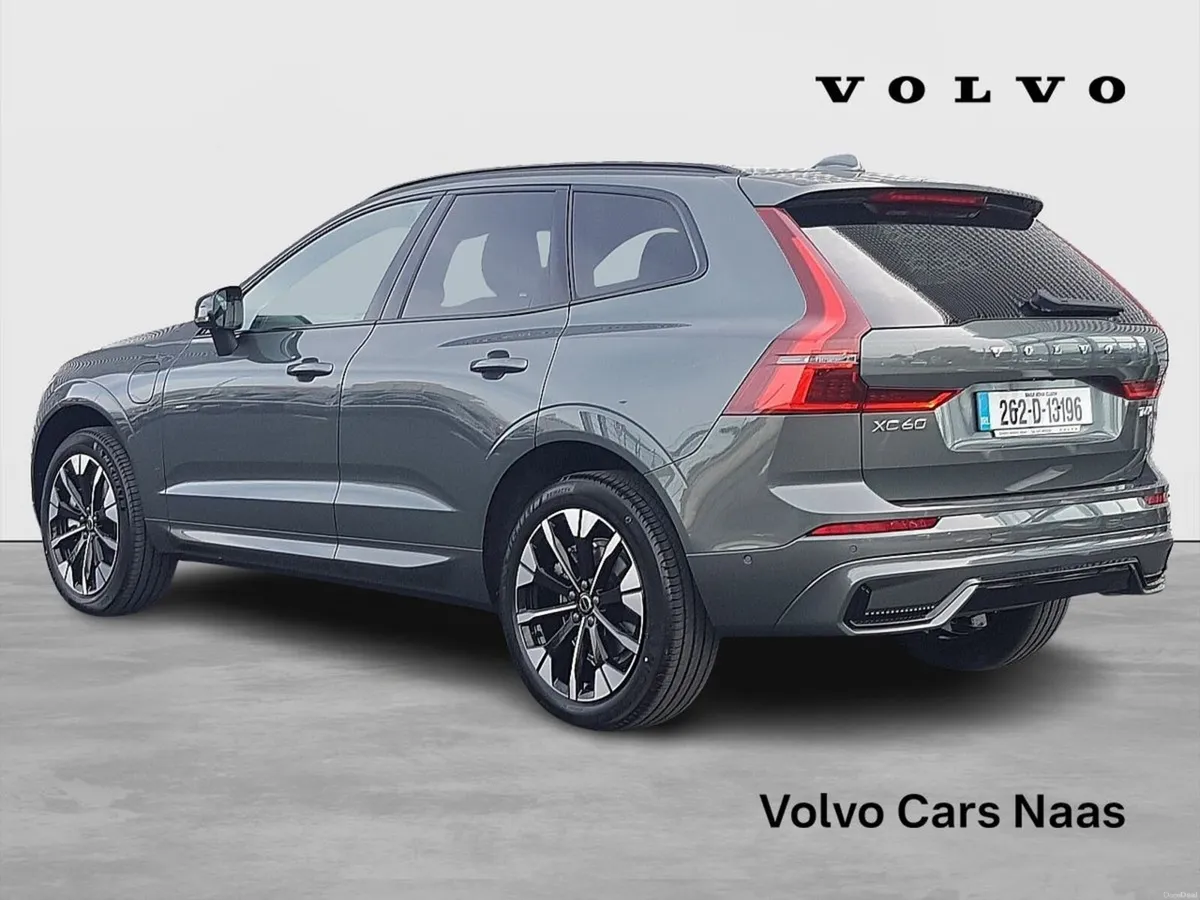 Volvo XC60 Demo  0.95% PCP / T6 AWD PHEV Plus Dark - Image 2