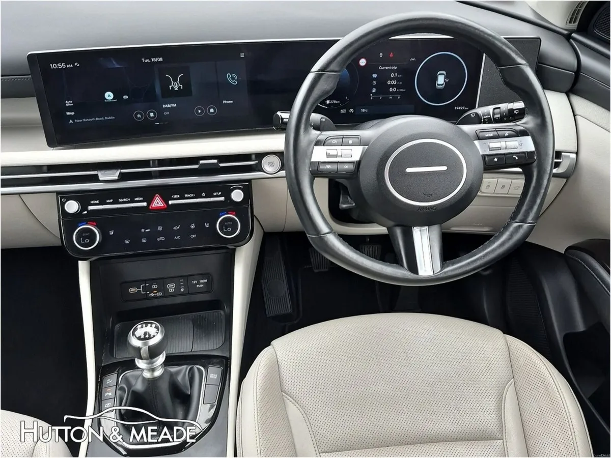 Hyundai Tucson Executive PLUS 1.6 Diesel 5dr - Image 3