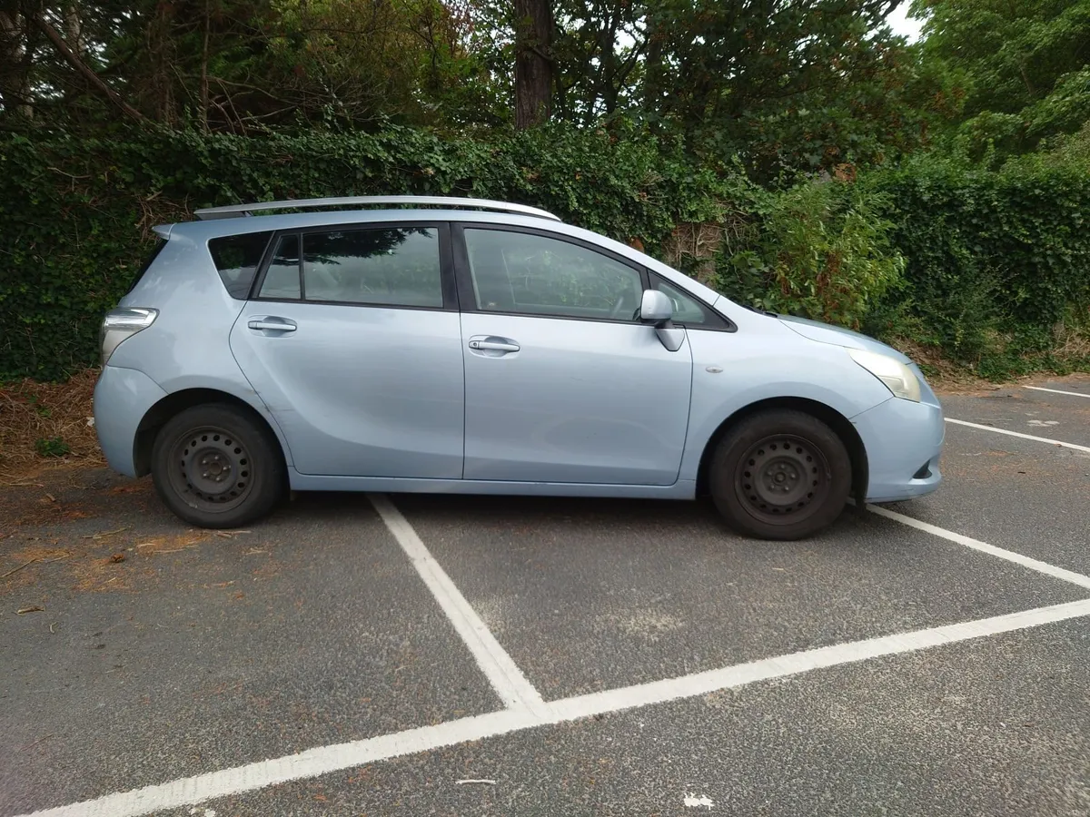 Toyota Verso  7 seats - Image 1