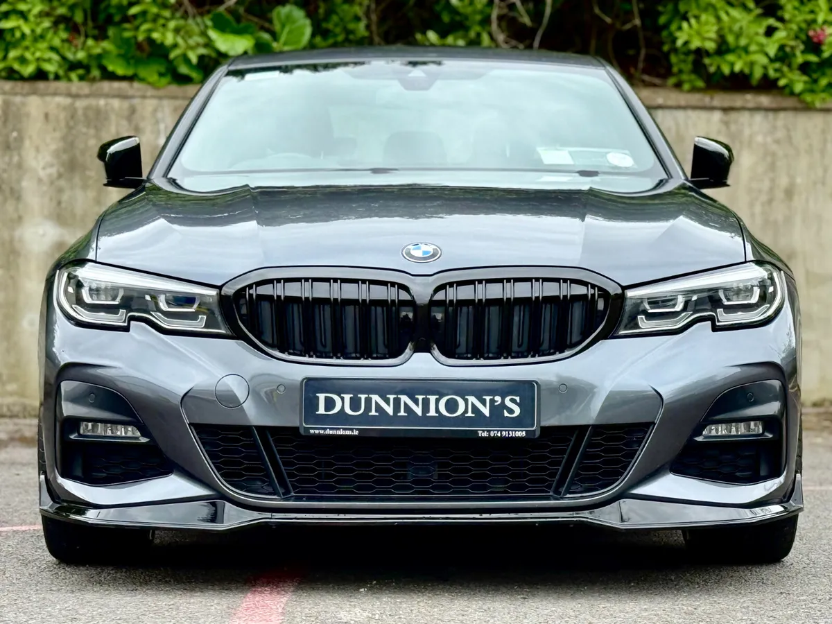 BMW 3-Series 2020 330e M Sport Auto*HIGH SPEC* - Image 2
