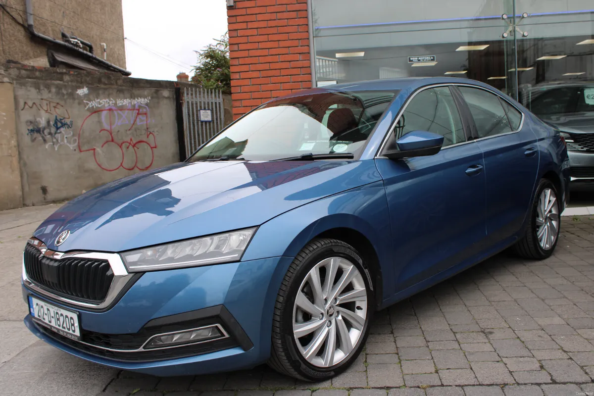 2.0L OCTAVIA STYLE - 5DR HATCHBACK - SERV HISTORY - Image 3
